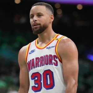 库里：勇士是支非常好球队不担心没补强，但增加点“拼图”会更好