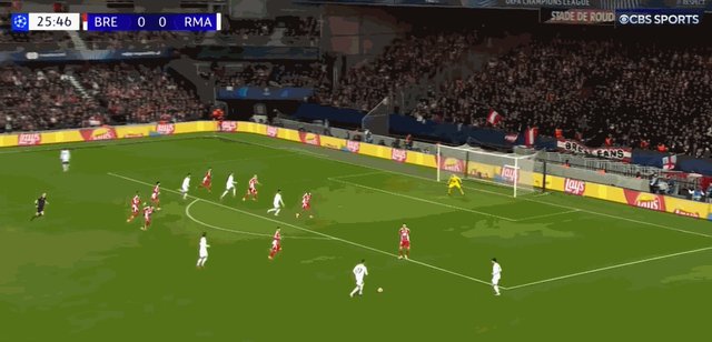 1738191254998098077.gif 罗德里戈头球.gif